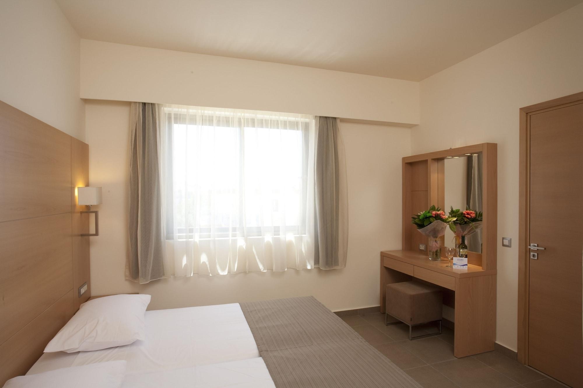 Island Blue Aparthotel